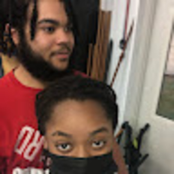 Meet your Posher, Zuri - Picture 1 of 1